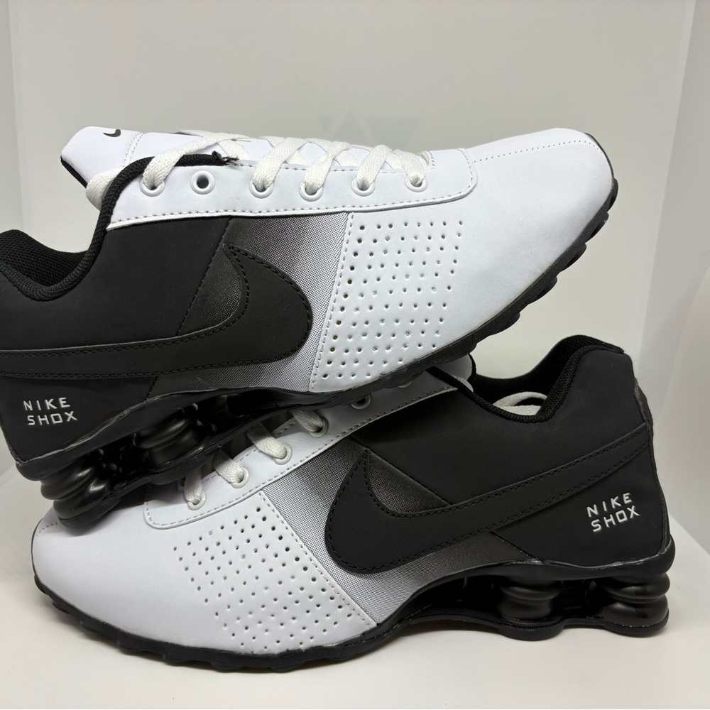 Men’s Nike Shox - Black and White - Picture 3 of 3